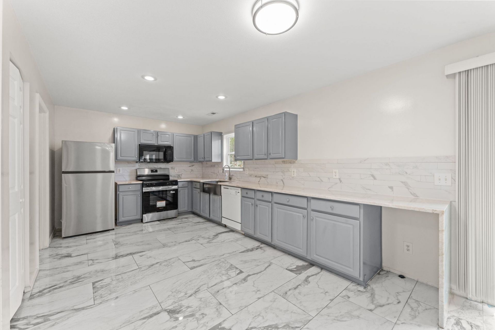 729 Dragonfly Dr. Photo 8