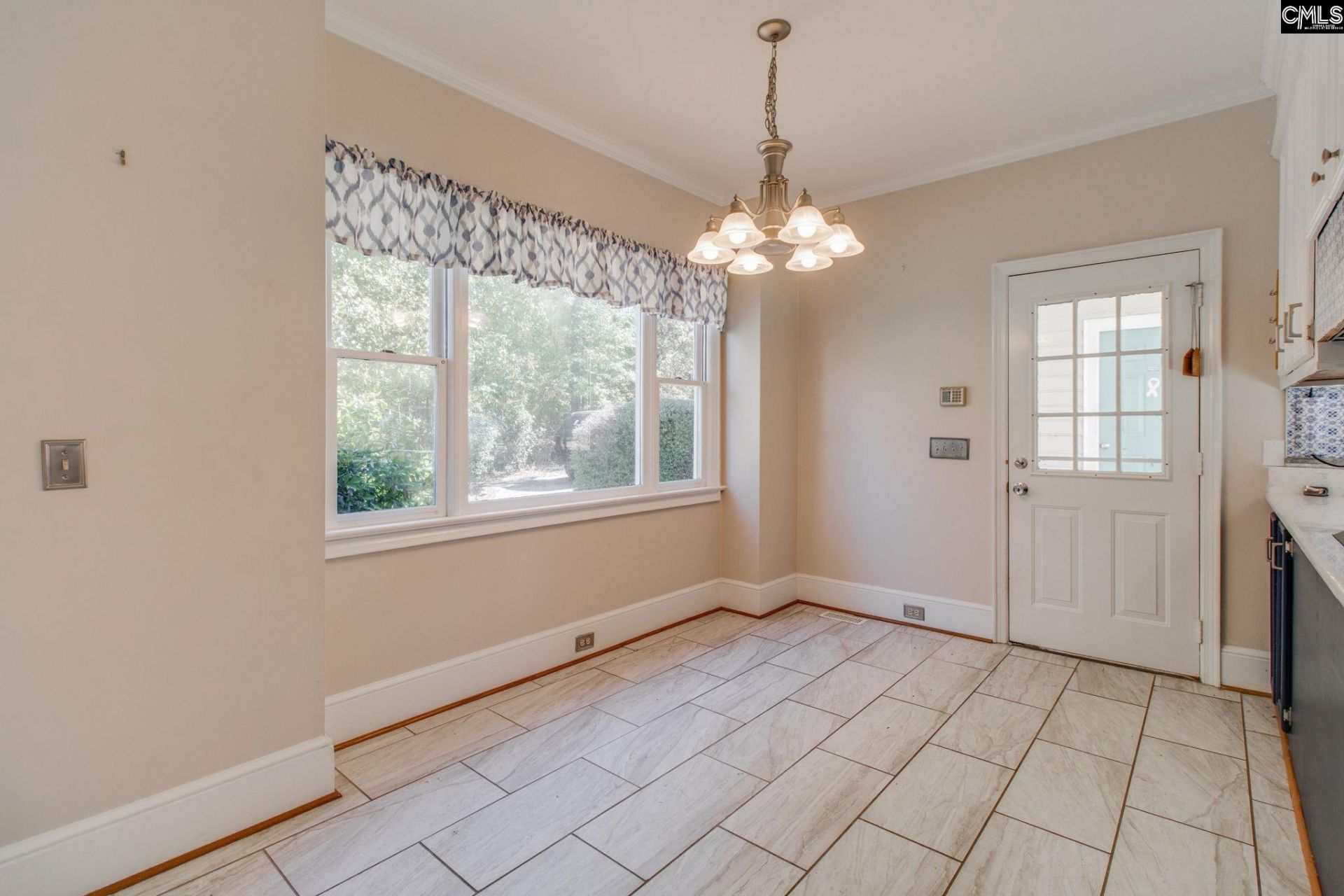 121 Falmouth Rise  Photo 13