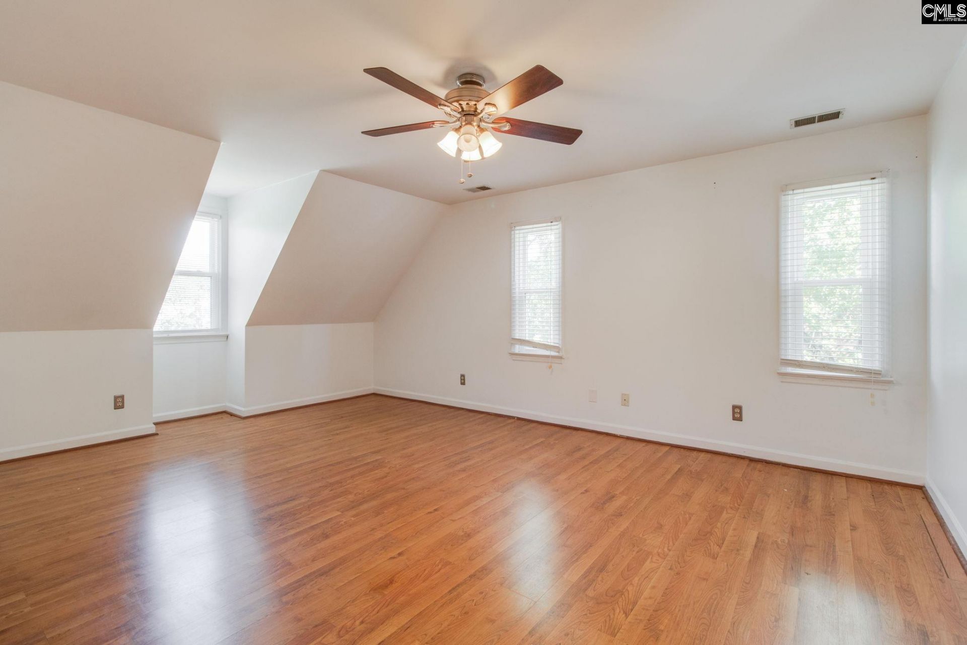 121 Falmouth Rise  Photo 23