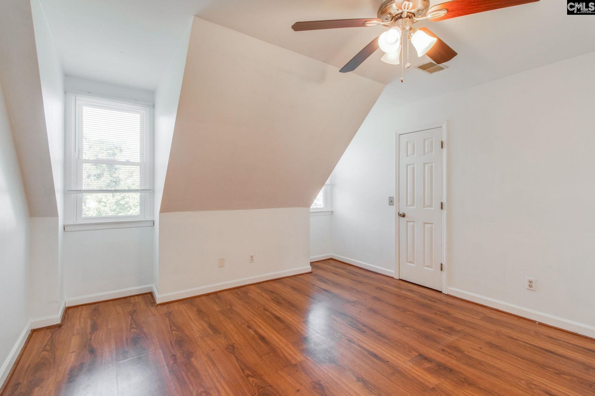 121 Falmouth Rise  Photo 30