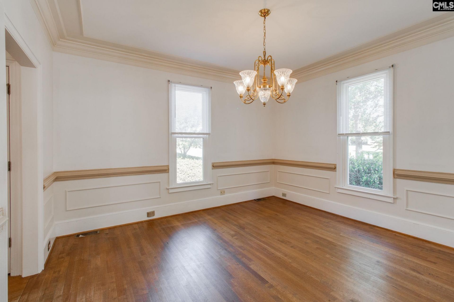 121 Falmouth Rise  Photo 7