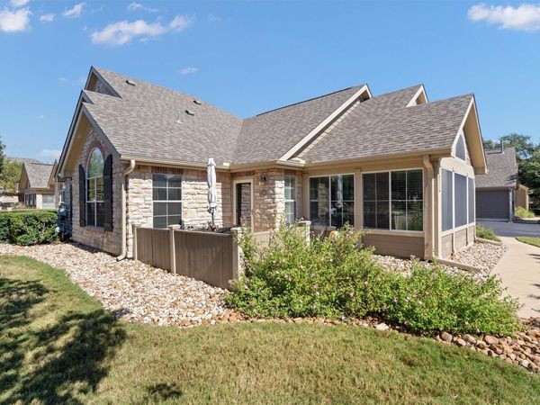 30 Wildwood DR, Unit 32, Georgetown, TX 78633