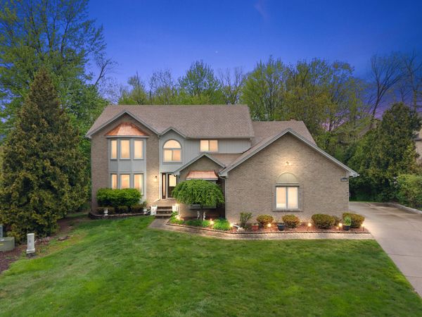 30521 Knighton Drive, Farmington Hills, MI 48331