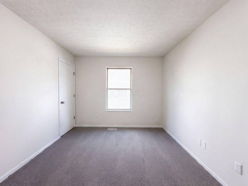 3223 Berkley Pointe Drive , Columbus, OH 43230 Photo 7