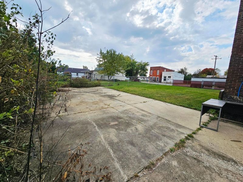 57 Main Street , Bloomingburg, OH 43106 Photo 21
