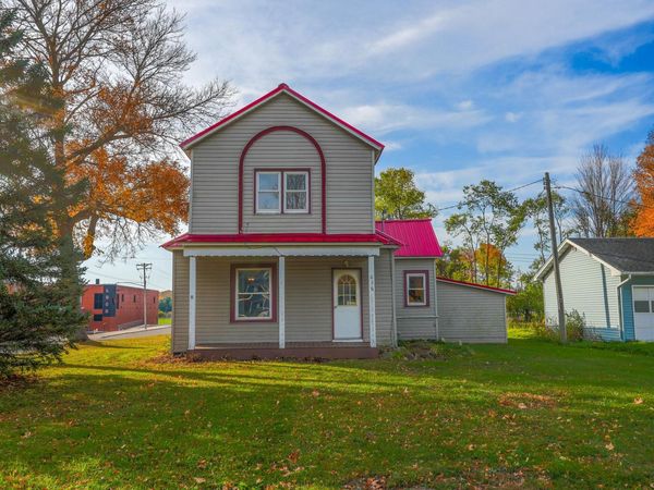 616 E Butternut Avenue, Luck, WI 54853