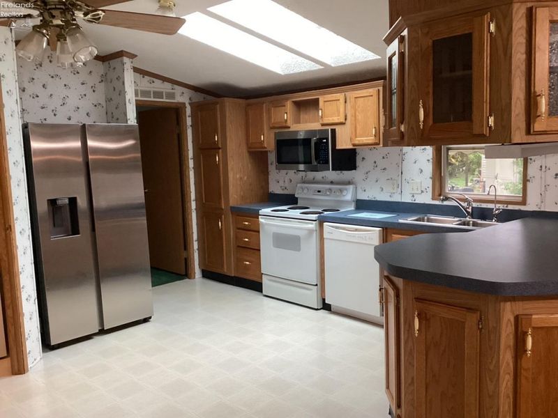 1730 Port Clinton Road, Unit 32, Fremont, OH 43420 Photo 7