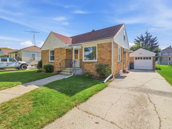 290 Boyd St, Fond Du Lac, WI 54935