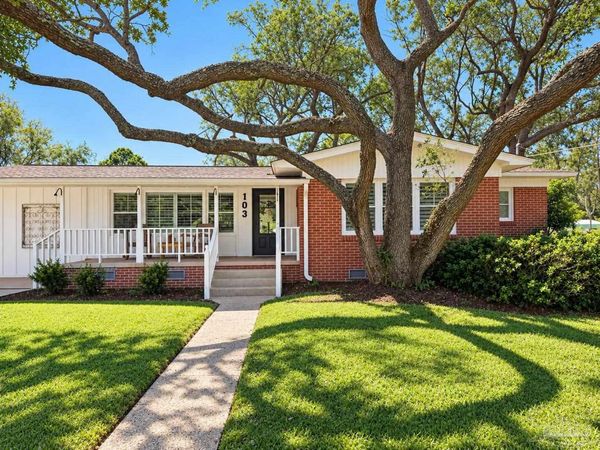 103 San Carlos Ave, Gulf Breeze, FL 32561