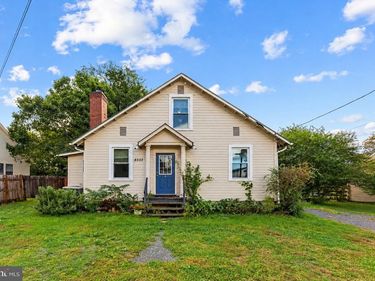 8551 ANDERSON AVENUE, MARSHALL, VA 20115