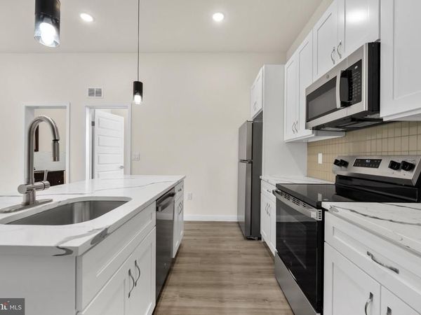 7513 DICKS AVENUE, PHILADELPHIA, PA 19153