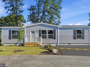 859 LOIS LANE, LEBANON, PA 17046