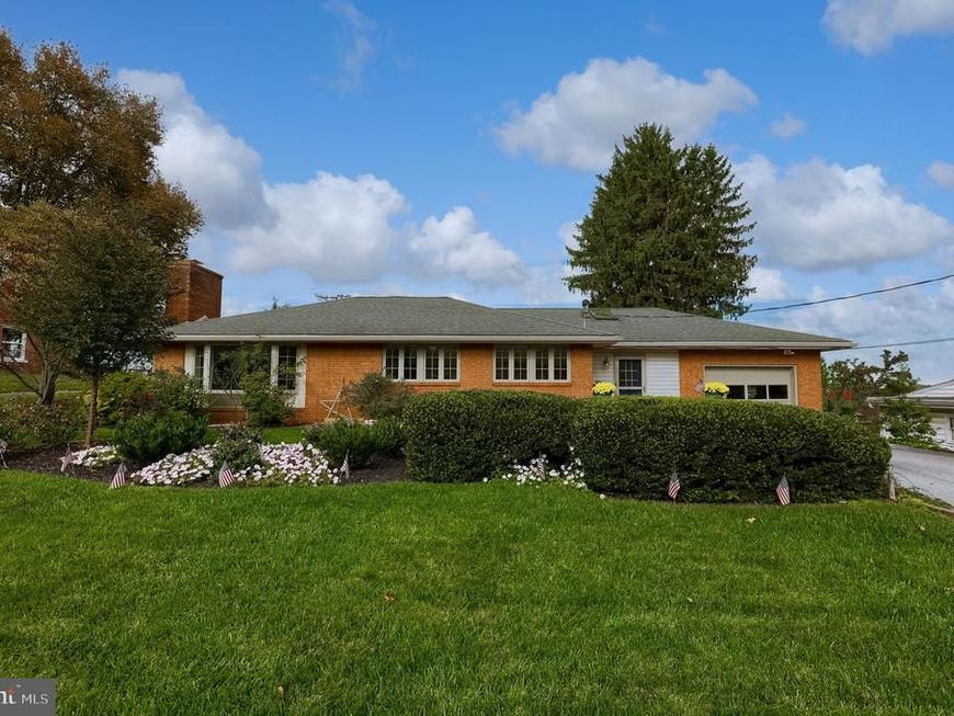 117 Locust Lane, Willow Street, PA 17584 Main Photo