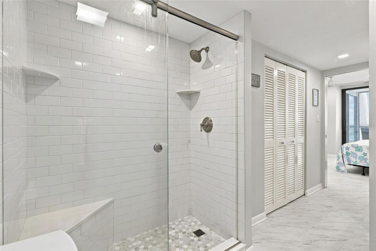 707 S Gulfstream Avenue , Unit 1006, Sarasota, FL 34236 Photo