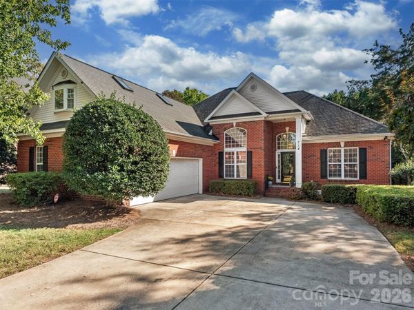 714 Corinthian Place , Charlotte, NC 28211