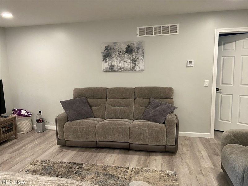 1300 2nd Street NW, New Philadelphia, OH 44663 Photo 3