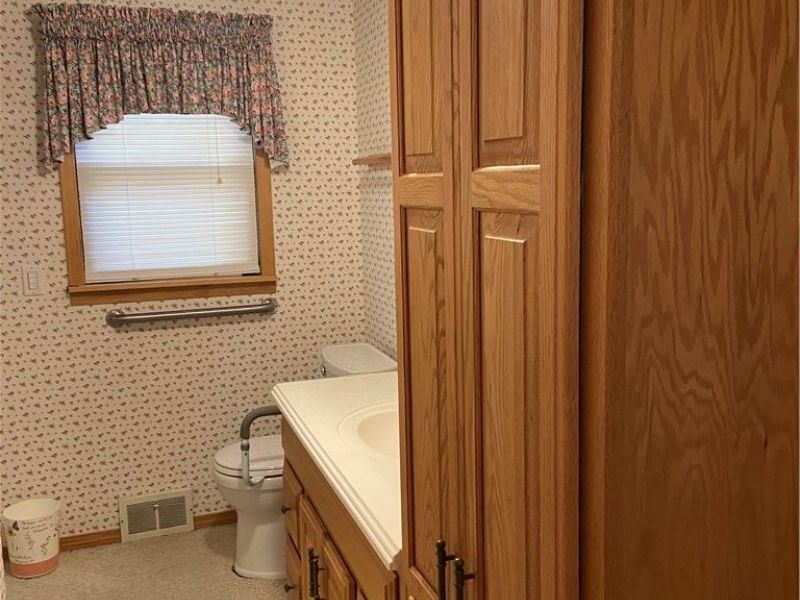 507 Wood Avenue, Newcomerstown, OH 43832 Photo 16