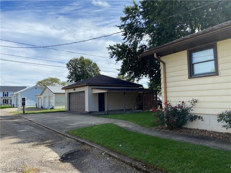 507 Wood Avenue, Newcomerstown, OH 43832 Photo 2