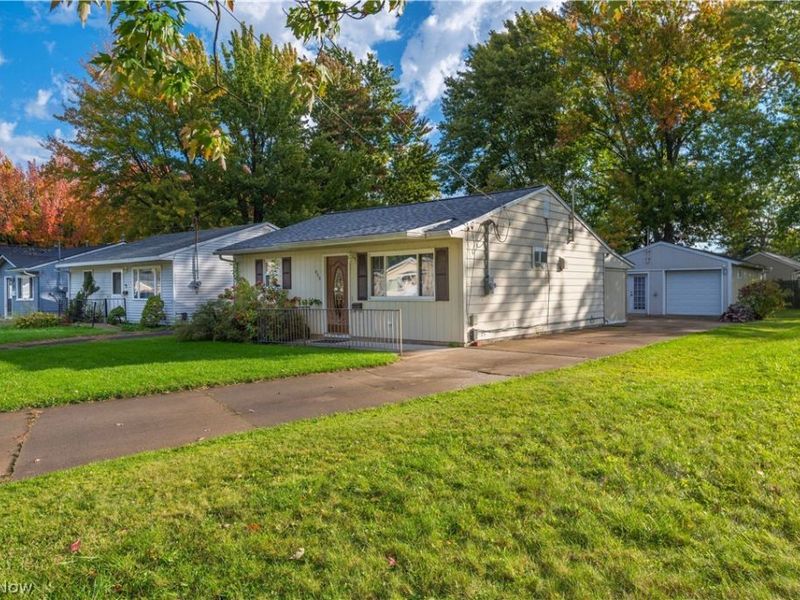 820 Longson Avenue, Elyria, OH 44035 Photo 1