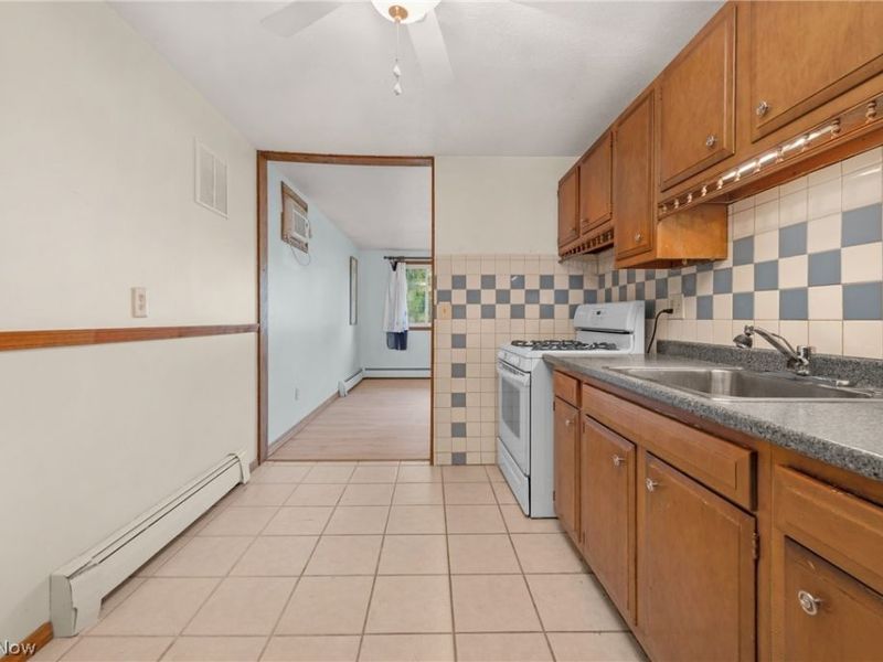 820 Longson Avenue, Elyria, OH 44035 Photo 15