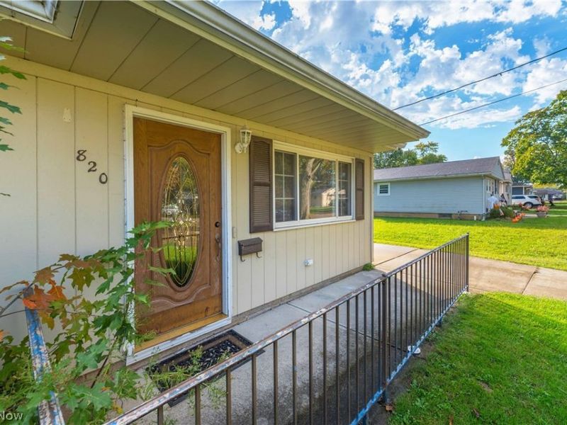 820 Longson Avenue, Elyria, OH 44035 Photo 5