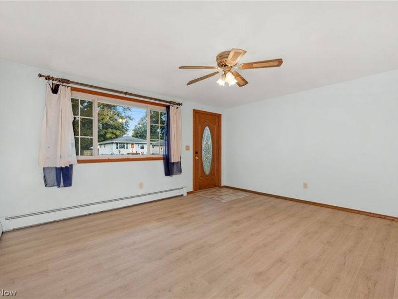 820 Longson Avenue, Elyria, OH 44035 Photo 8