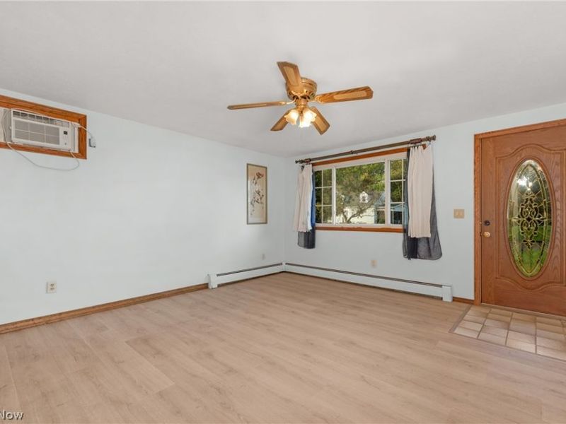 820 Longson Avenue, Elyria, OH 44035 Photo 9