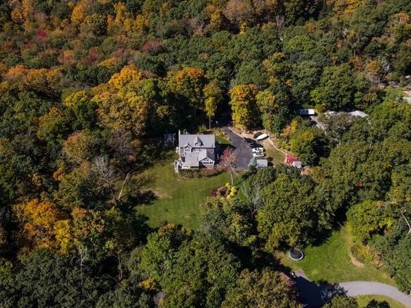 39 Red Mine Rd, Wanaque, NJ 07465
