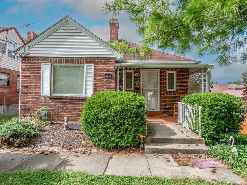 6815 Hampton Drive, Cincinnati, OH 45236 Photo 2