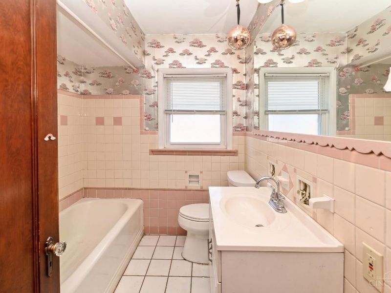 6815 Hampton Drive, Cincinnati, OH 45236 Photo 22