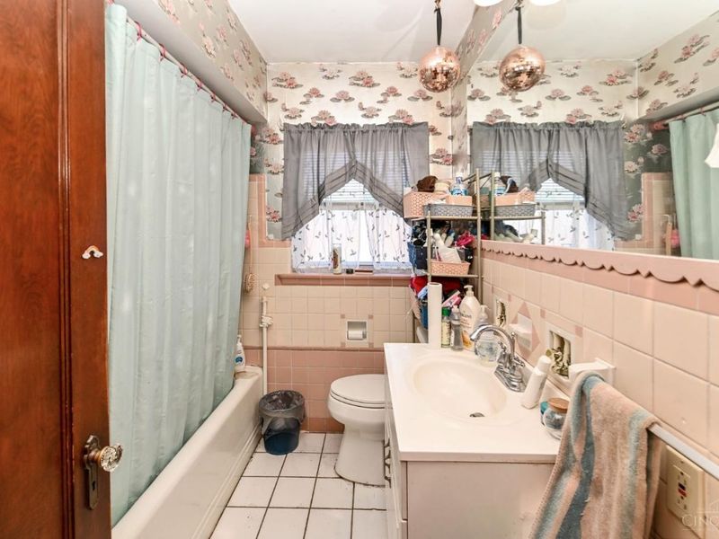 6815 Hampton Drive, Cincinnati, OH 45236 Photo 23