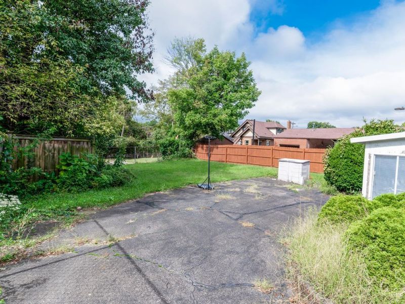 6815 Hampton Drive, Cincinnati, OH 45236 Photo 35