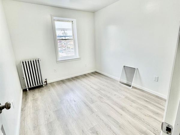 320 Jericho Turnpike, Unit 2F, Floral Park, NY 11001