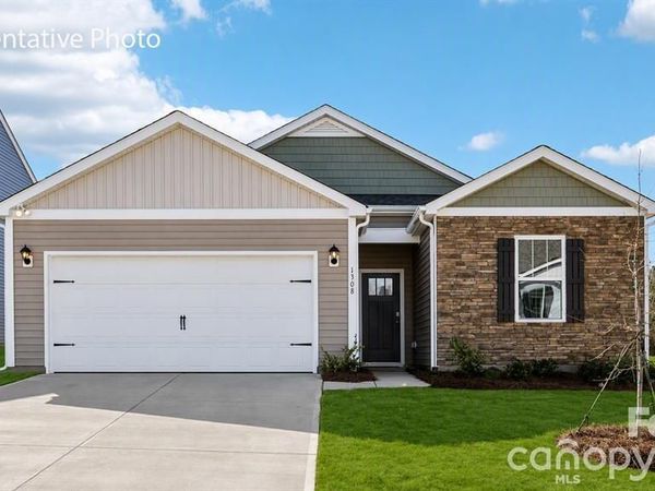 1084 Streamwood Avenue, Newton, NC 28658