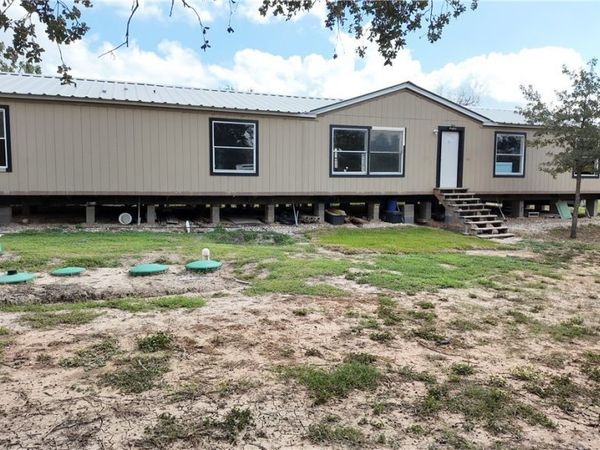 152 Chiero Lane, Seguin, TX 78155