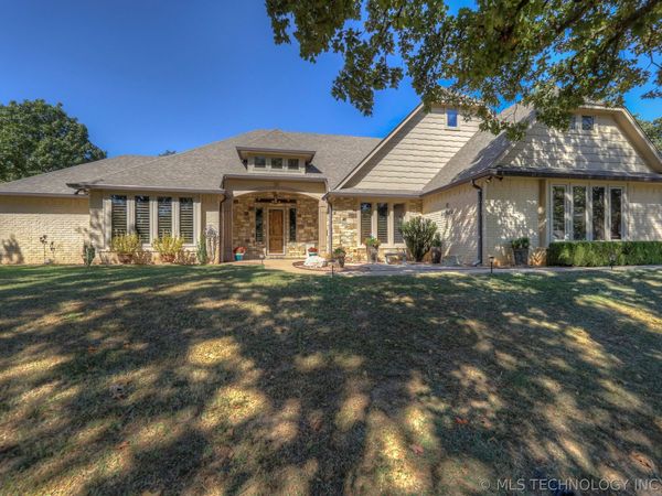 3704 Cliff Drive , Sand Springs, OK 74063