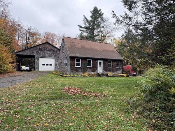 63 West Street, Goshen, MA 01032