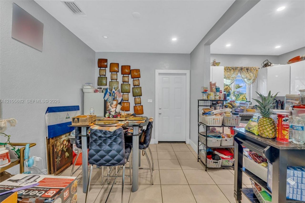 1431 NE 156th Ter, North Miami Beach, FL 33162 Photo