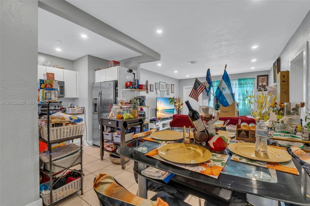 1431 NE 156th Ter, North Miami Beach, FL 33162 Photo