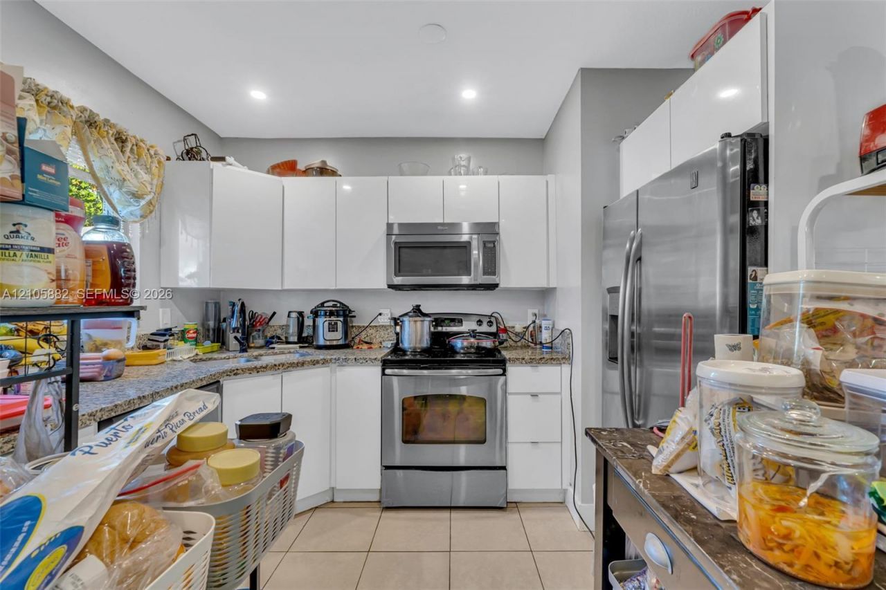 1431 NE 156th Ter, North Miami Beach, FL 33162 Photo
