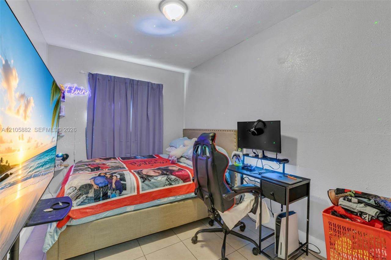 1431 NE 156th Ter, North Miami Beach, FL 33162 Photo