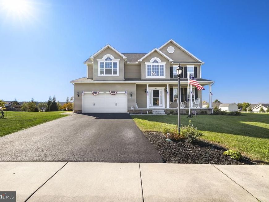 1105 Pearl Drive , Hanover, PA 17331 Main Photo
