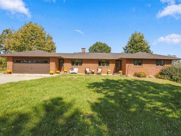 9255 Harding Street, Indianola, IA 50125
