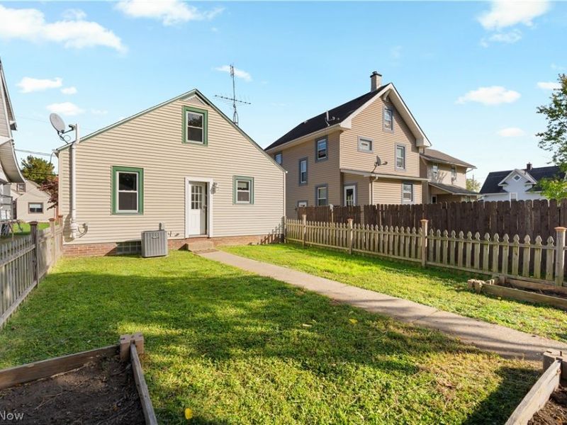 1147 Concord Avenue SW, Canton, OH 44710 Photo 3