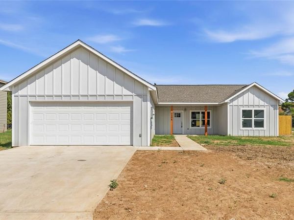 2204 Brooke Lane, Brownwood, TX 76801