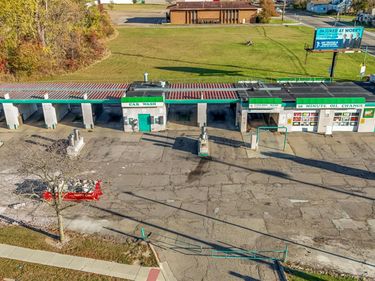 3422 Flushing Road , Flint, Mi 48504