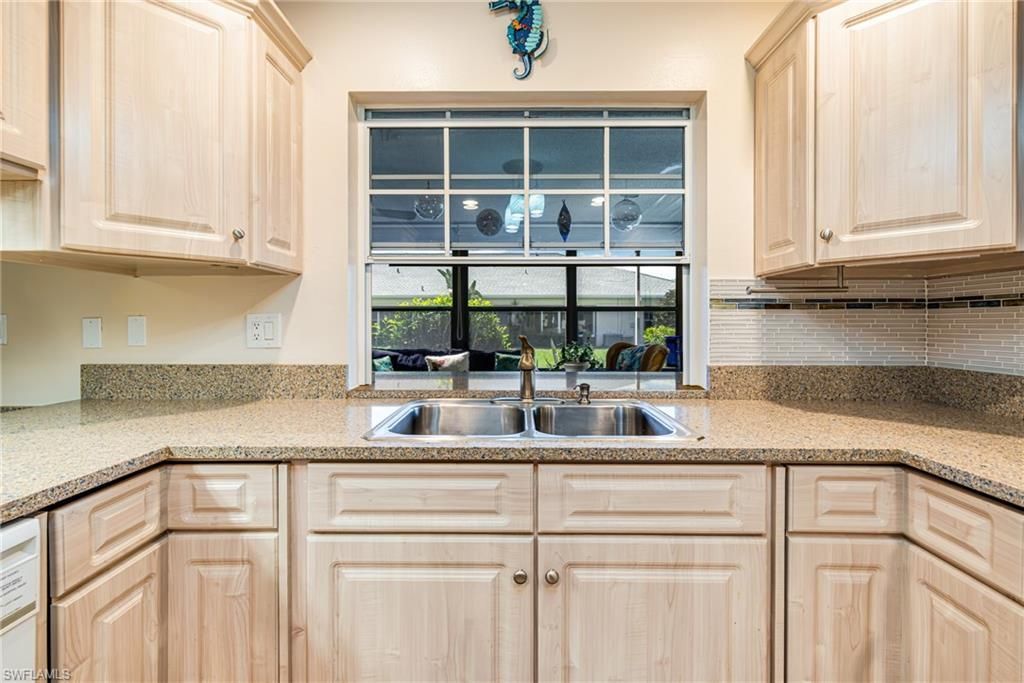 1226 Hazeltine Dr , Fort Myers, FL 33919 Photo