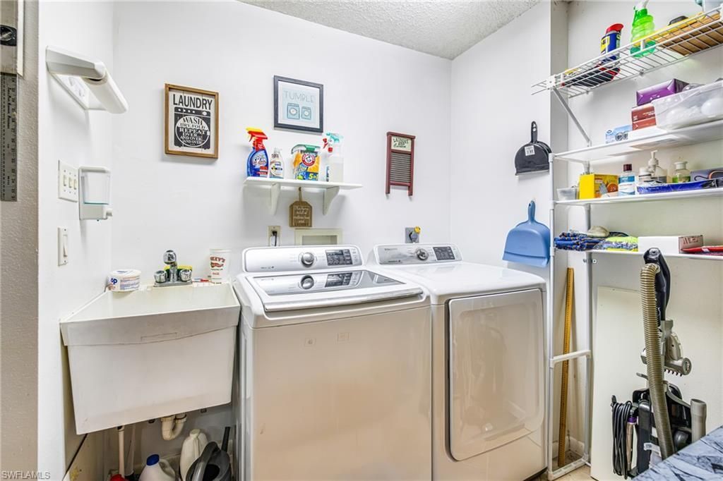 1226 Hazeltine Dr , Fort Myers, FL 33919 Photo