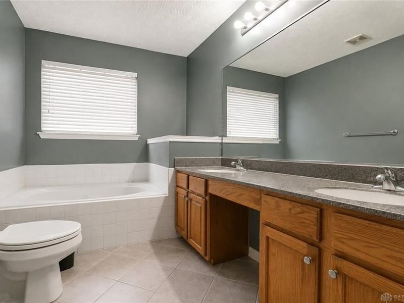 332 Stone Ridge Lane, Monroe, OH 45050 Photo 18