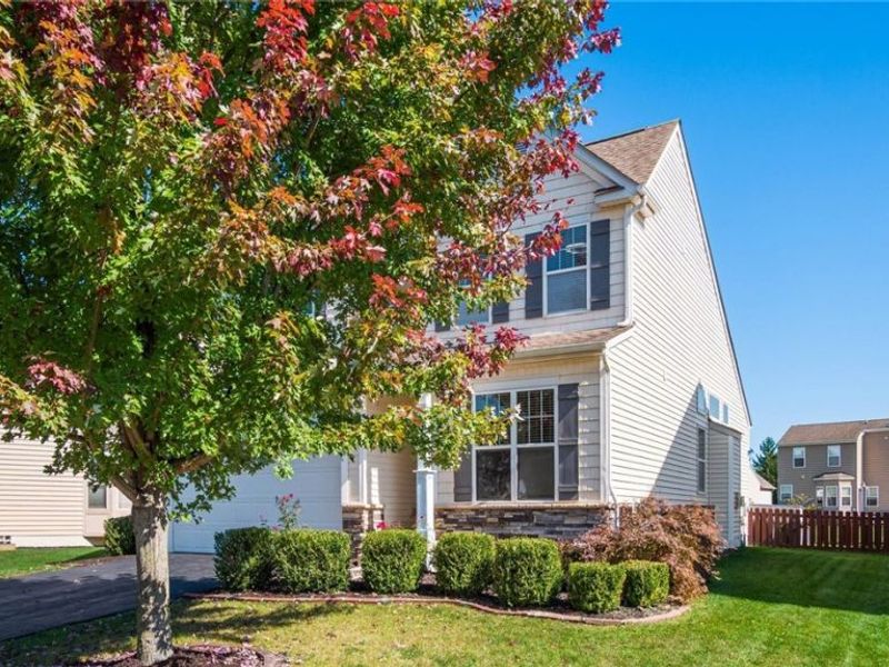 6466 Tallman Court, Canal Winchester, OH 43110 Photo 2